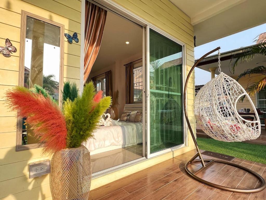 Mantra Pattaya Pool Villa With Jacuzzi In Pattaya-Pet-Friendly Pantai Jomtien Bagian luar foto
